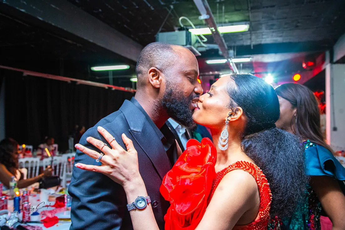 A kiss on the dance floor